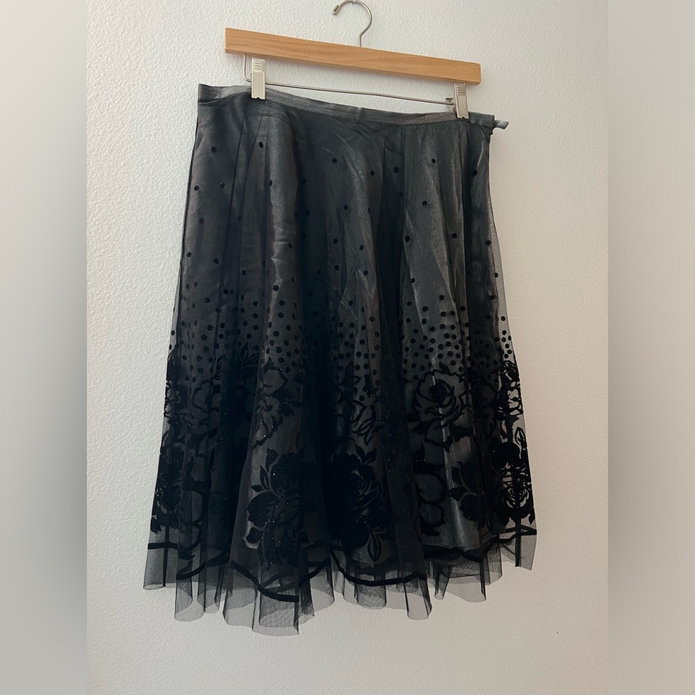Sandra Darren Classic Snazzy Black Dress Skirt with Lace and Silver Lining